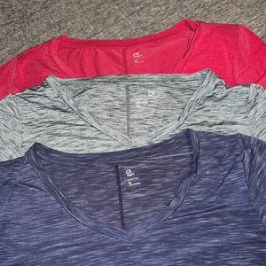 Lot of Three GapFit Breathe V-neck tees.